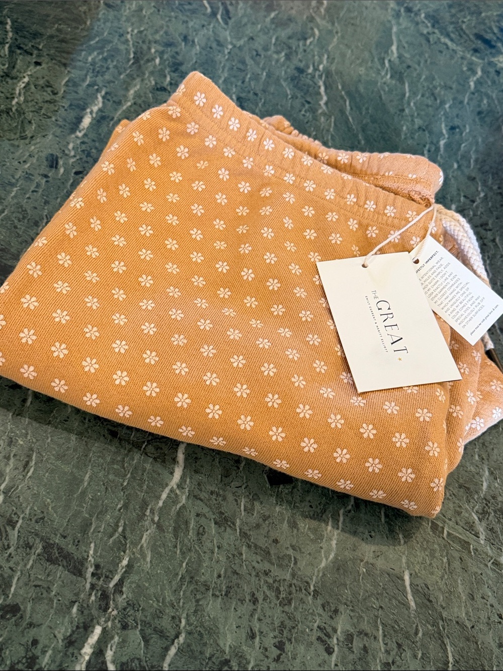 THE GREAT. ~ SIZE 1 ~ Cozy HONEY colored~ The Stadium Sweatpant with Daisy Print